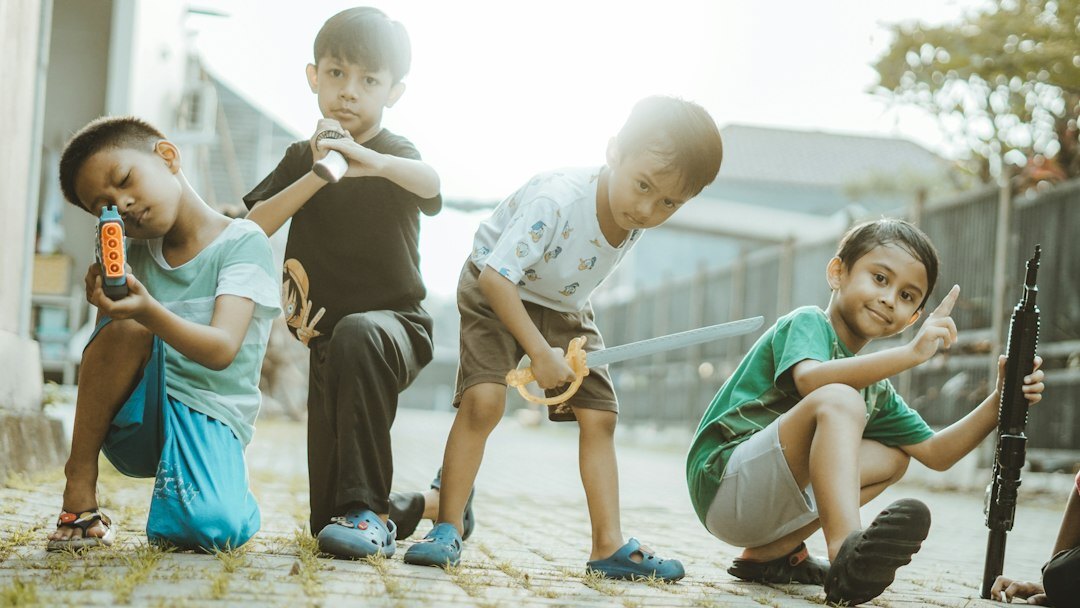 kids playing pretend games